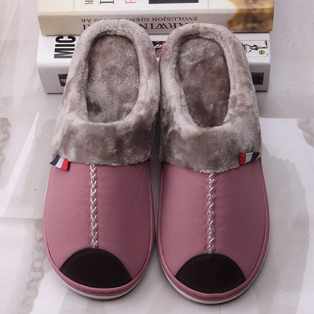 Walk Diary pink faux fur slippers
